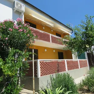 https://apartments-cubranic.primorje-gorskikotar.com